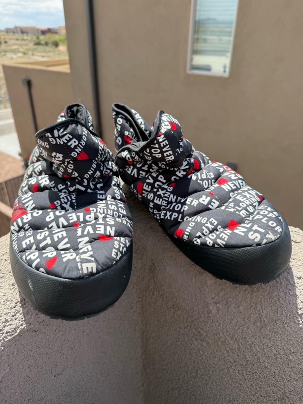 The North Face ThermoBall Traction Mule “Never Stop Exploring” Print Men SZ 12